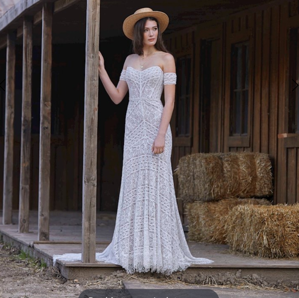 Watters , Willowby NALA wedding gown 53703 size 10
